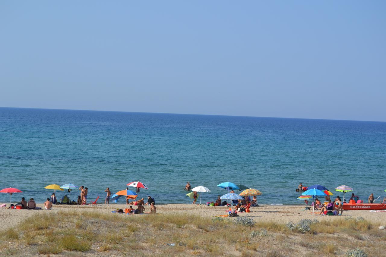 Miramare Struttura Sulla Spiaggia Platamona Exterior foto