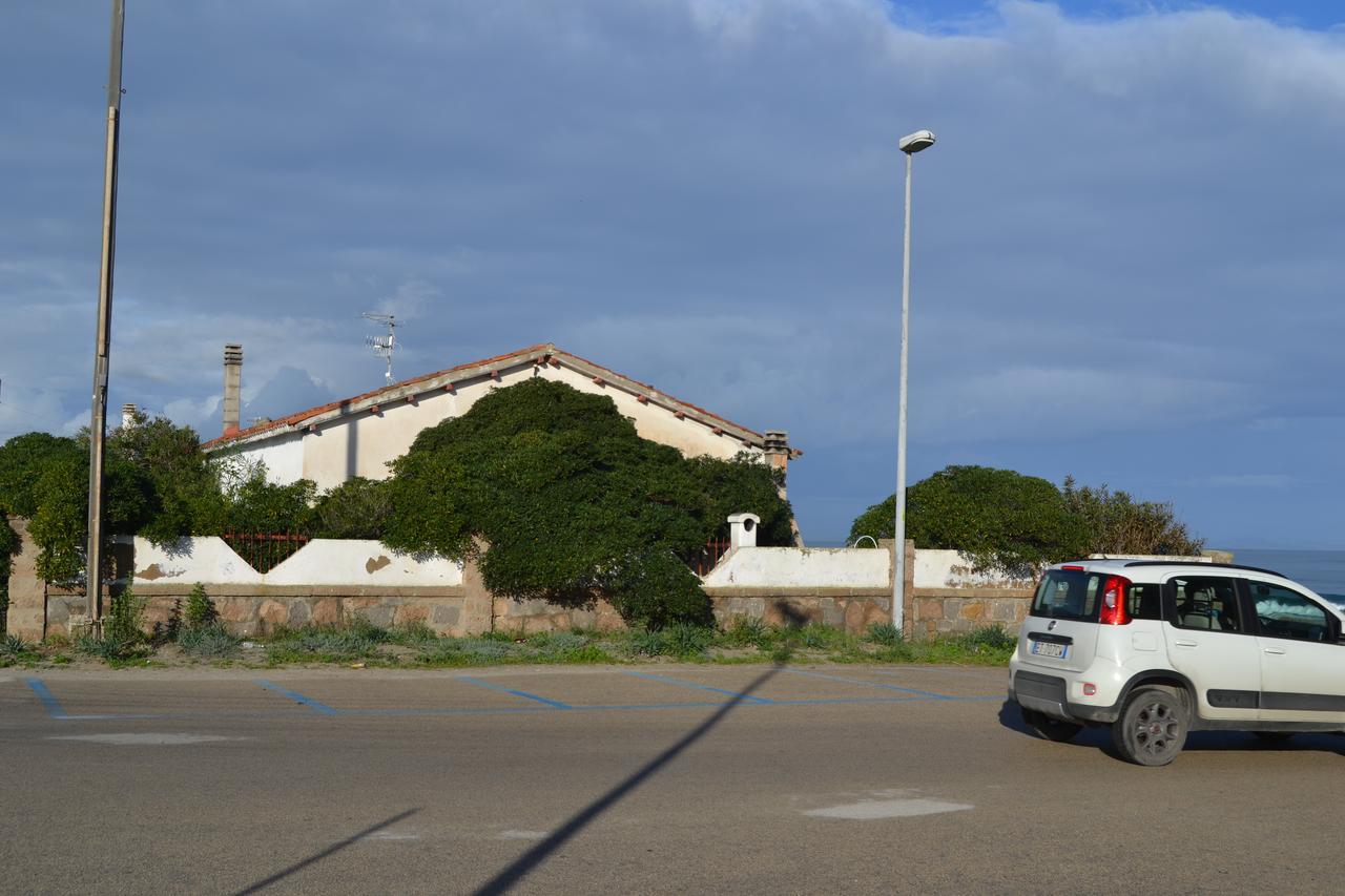Miramare Struttura Sulla Spiaggia Platamona Exterior foto