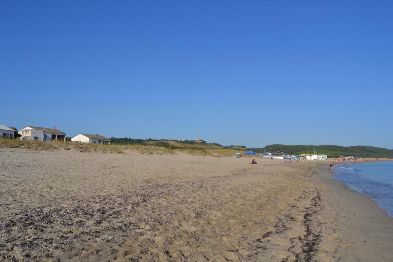Miramare Struttura Sulla Spiaggia Platamona Exterior foto