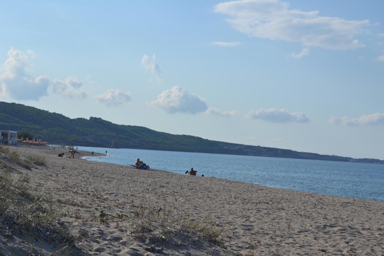 Miramare Struttura Sulla Spiaggia Platamona Exterior foto